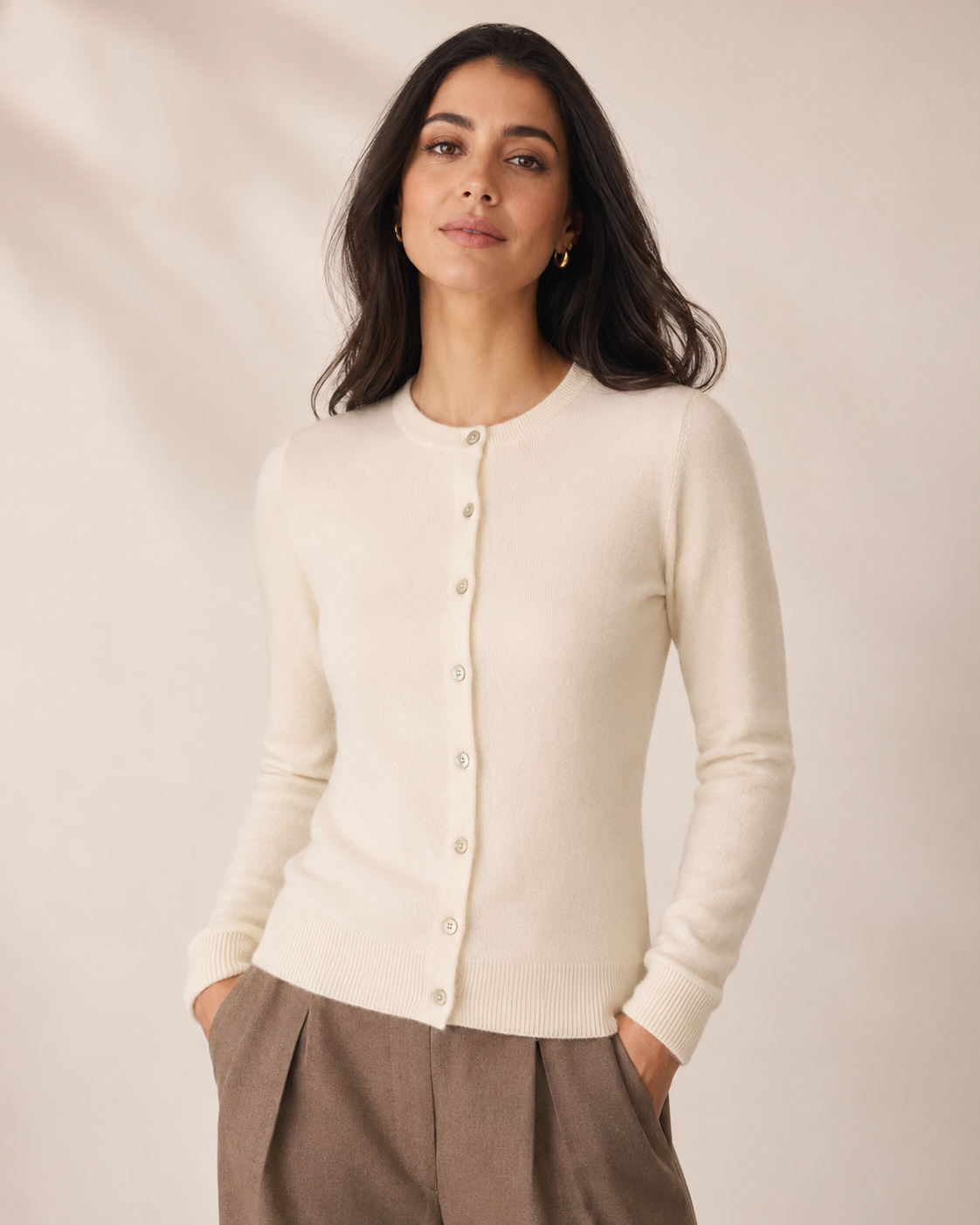 Women's Cashmere Round Neck Cardigan - Black